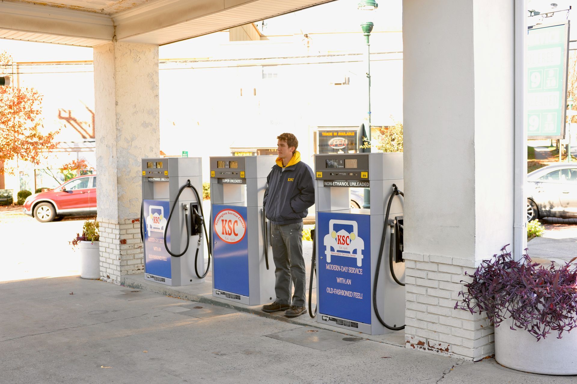 Kensington Staff - Kensington, MD - Kensington Service Center