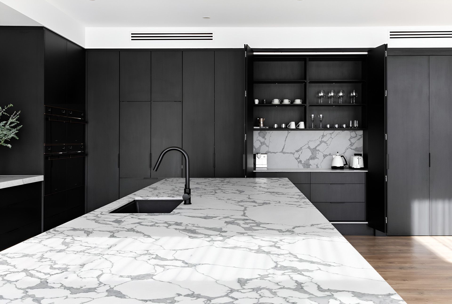 Classic Quartz Stone Worktops