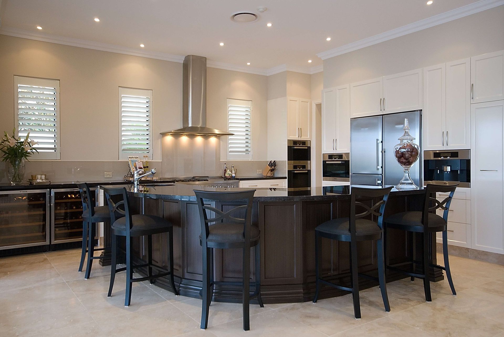 Circle Kitchen — Labrador, QLD — Prestige Kitchens