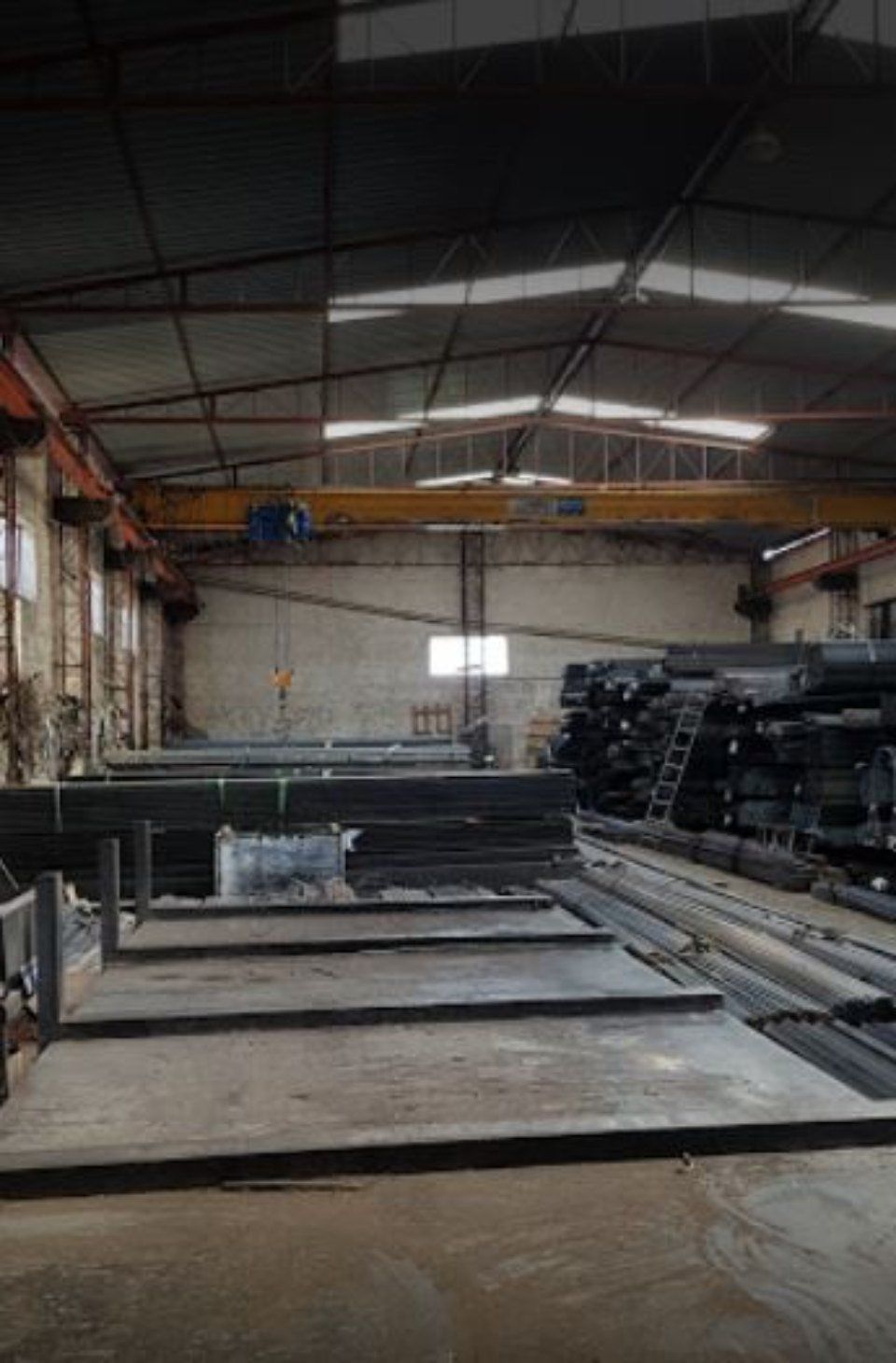 magazzino tubi e lamiere