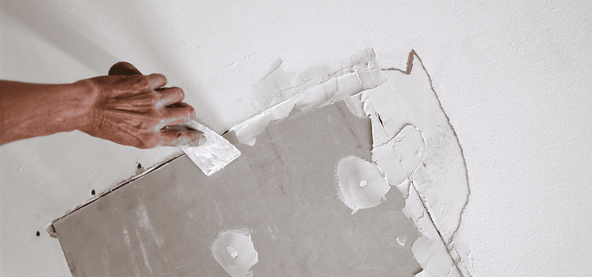 Ceiling drywall repair for water damage