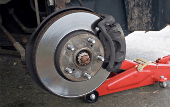 Signs of a faulty braking system