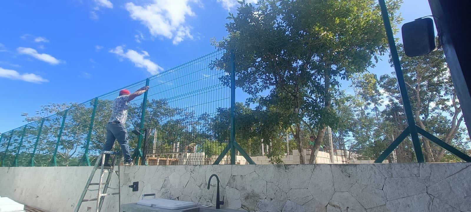 MALLASUR - Instalación y suministro de malla ciclónica