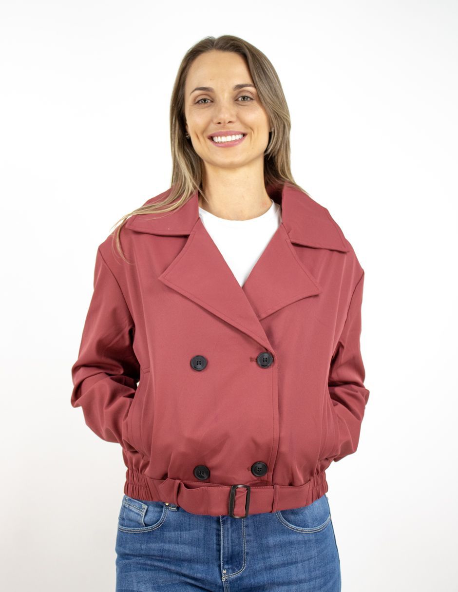 EXCLUSIVO BOUTIQUES       Chamarra Furor Trench Crop Poliéster Vino