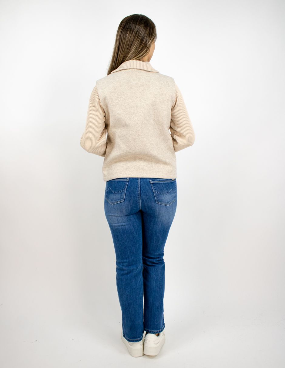 EXCLUSIVO BOUTIQUES       Chamarra Furor Clásica Poliéster Crema