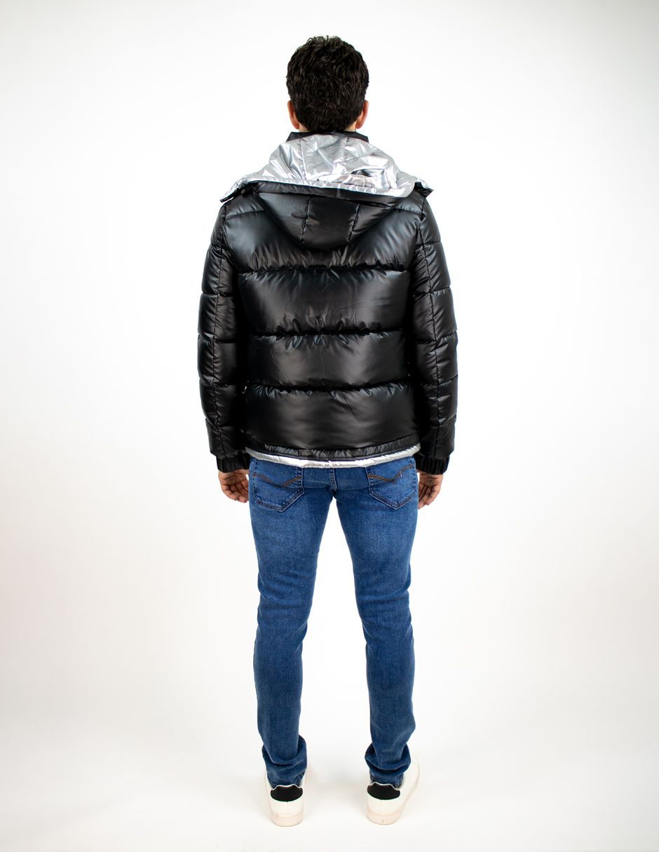 EXCLUSIVO SUBURBIA 240304 Chamarra Furor Puffer Con Capucha Regular Poliuretano Negro