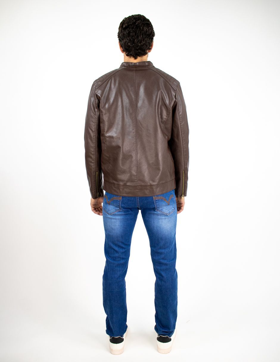 EXCLUSIVO SUBURBIA PU324961 Chamarra Furor Biker Poliuretano Chocolate