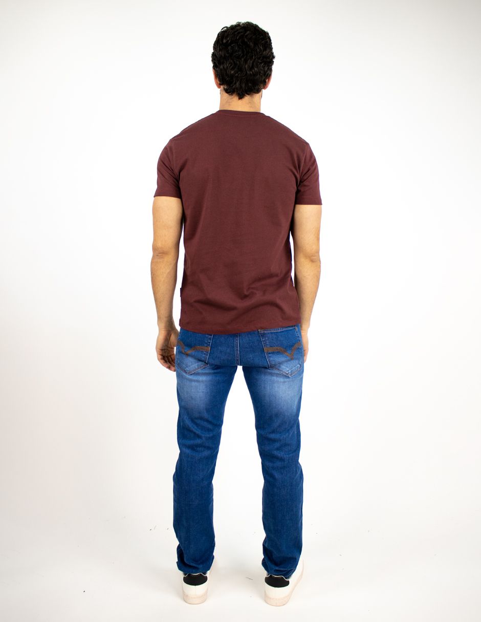 EXCLUSIVO SUBURBIA ALPHAV Playera Furor Manga Corta Chifón Slim Vino