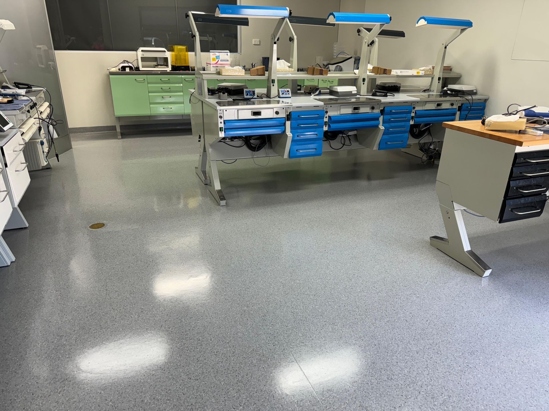 Top Clean Specialist - Strip Seal