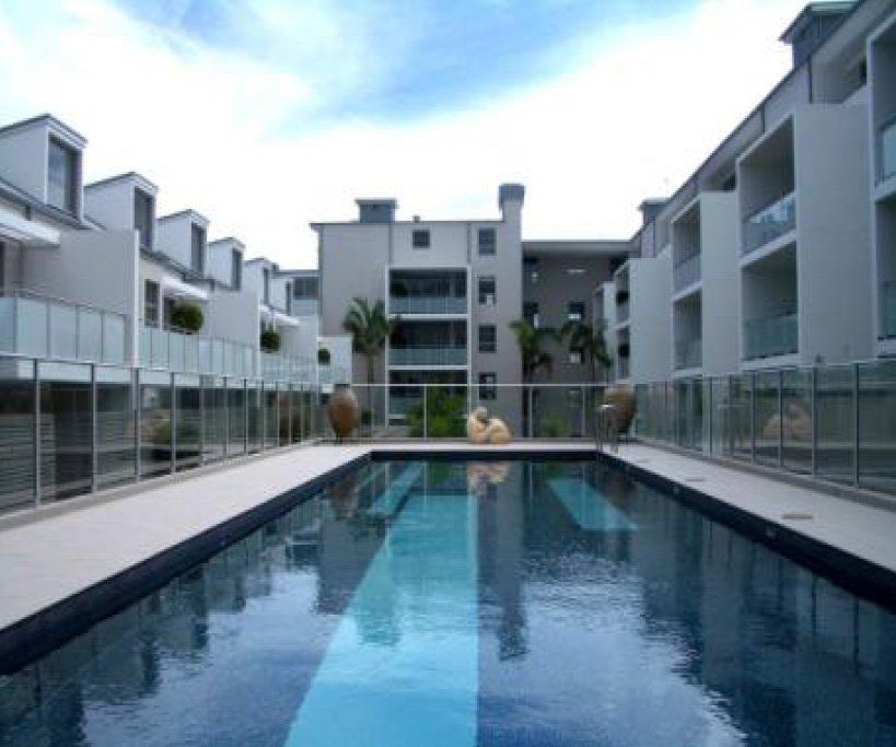 apartments with outdoor swimming pool
