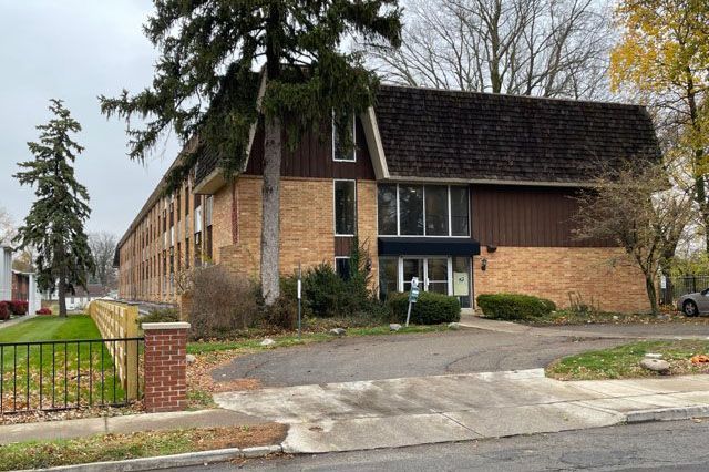 District on Riverside exterior