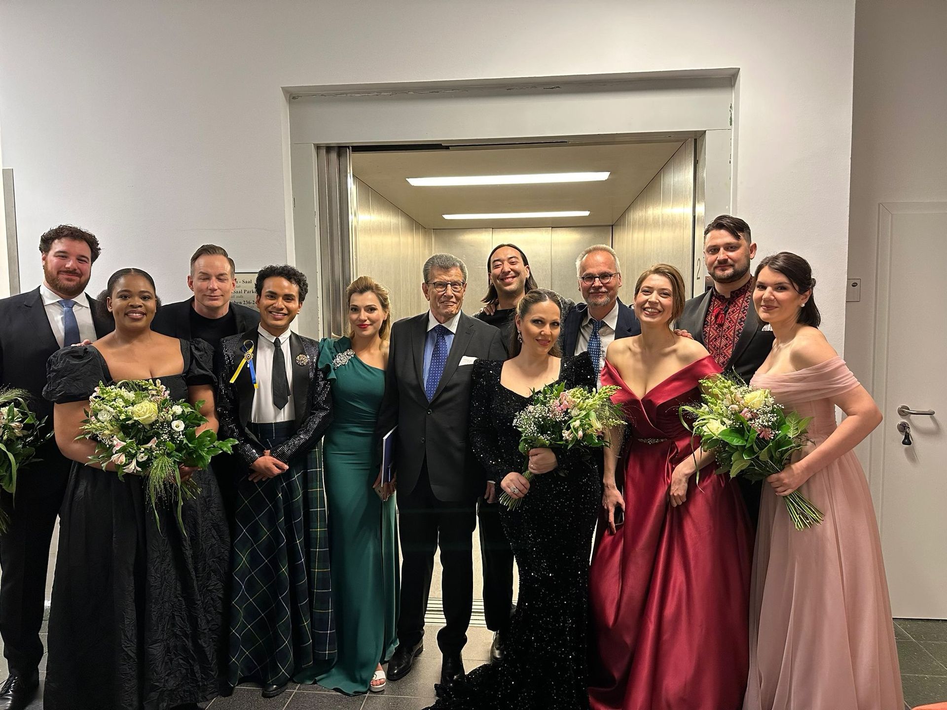 auro Peter, Pretty Yende, Stephen Costello, Samuel Mariño, Nicole Chirka, Dr. Alard von Rohr, Lars 
