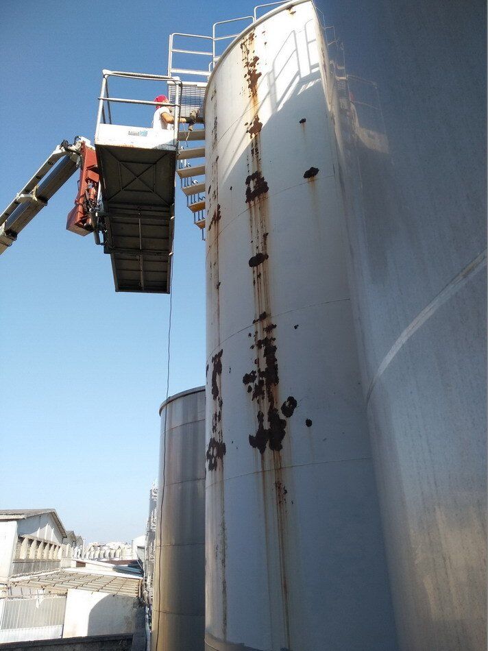 Lavori edili su silos