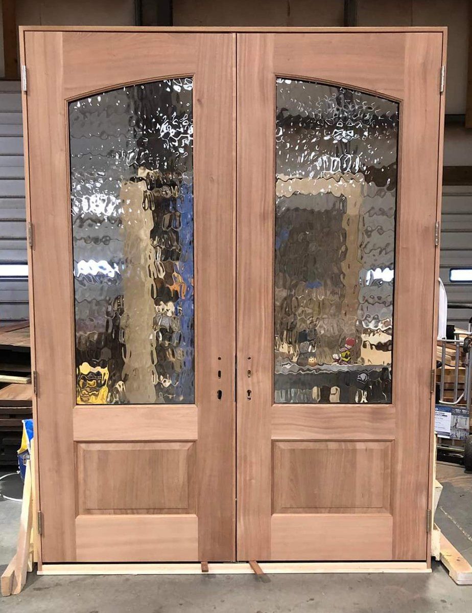 Mahogany eyebrow top double door unit