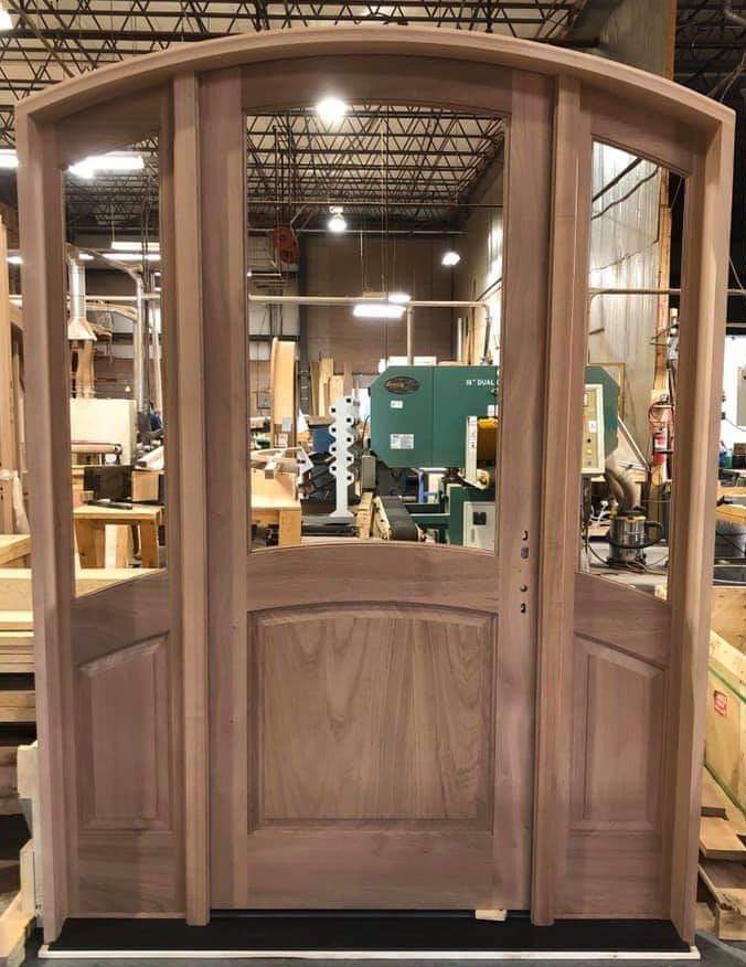 Mahogany door and sidelites with eyebrow top