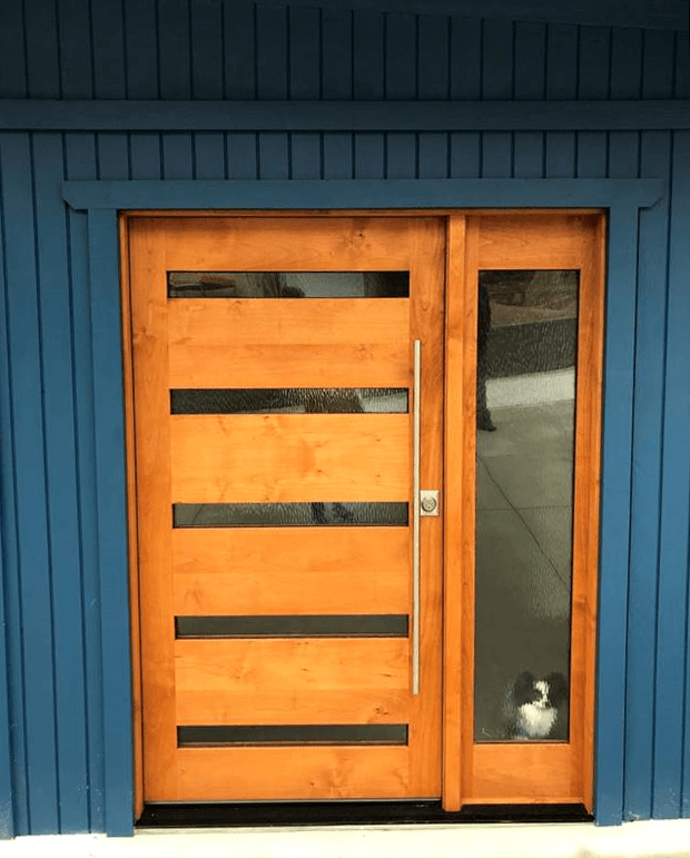 Modern mahogany door with 5 narrow horizontal water glass windows
