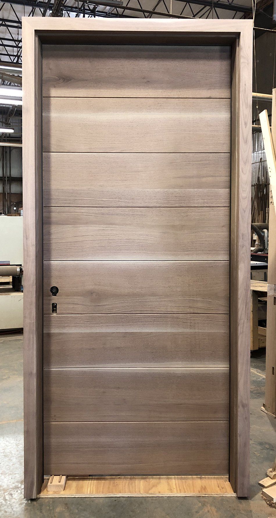 Macdonald #27660 Walnut horizontal grain flush door