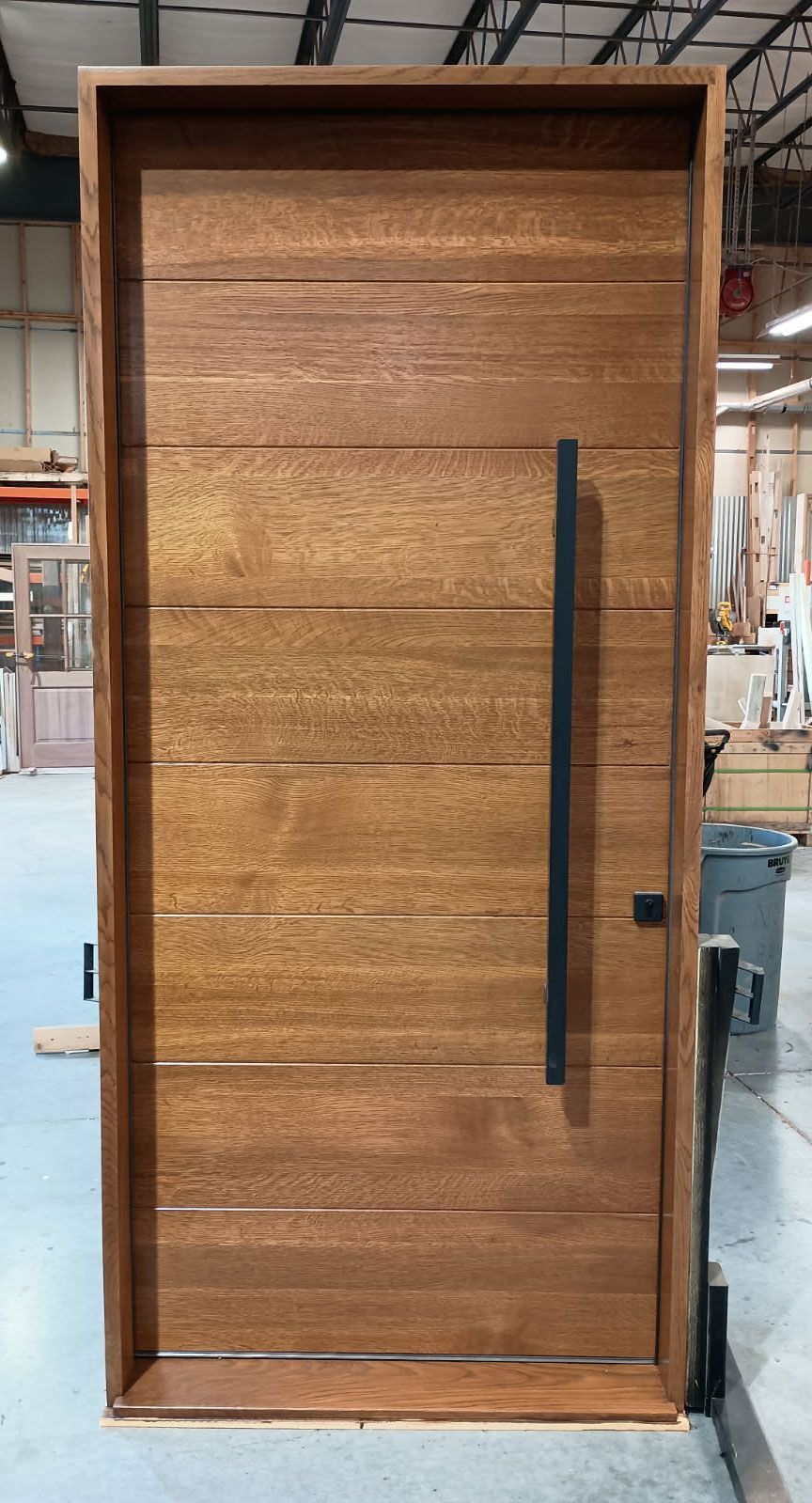DBS #28918
Quarter Sawn White Oak flush door
Solid Oak sill
Hoppe contemporary multi-point lock system & pull handle
Finished in Saddle
Armonk, NY