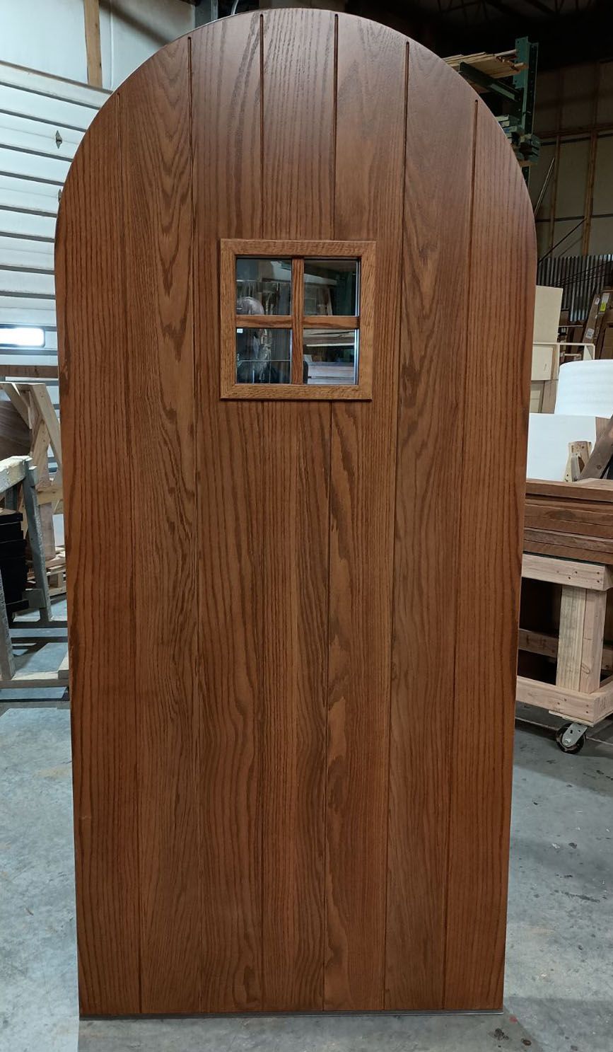 De Ghize #28362
Red oak round top planked door slab
Finished in saddle