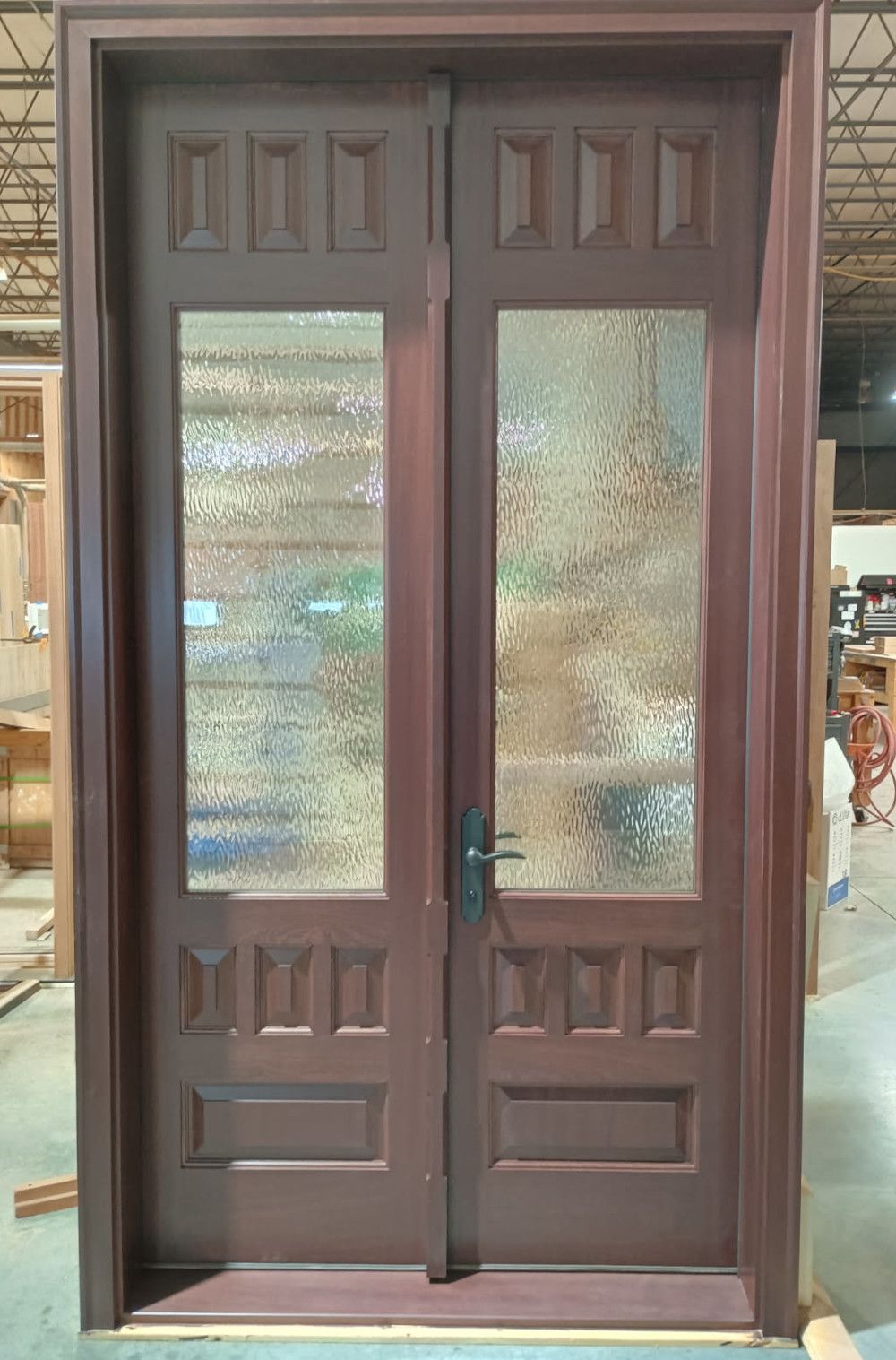 Glen #29034
Mahogany door with Mahogany sill
Water glass
Oversize chamfered t-astragal
Split finish – Rosewood & custom match interior stain
Bloomsburg, PA