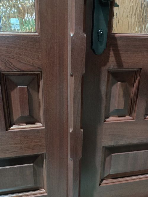 Glen #29034
Mahogany door with Mahogany sill
Water glass
Oversize chamfered t-astragal
Split finish – Rosewood & custom match interior stain
Bloomsburg, PA