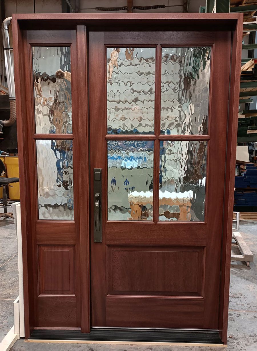 Gryga #28754
Mahogany door
Flemish glass
Finished in Rosewood
Rocky Mountain mortise lock
Annapolis, MD