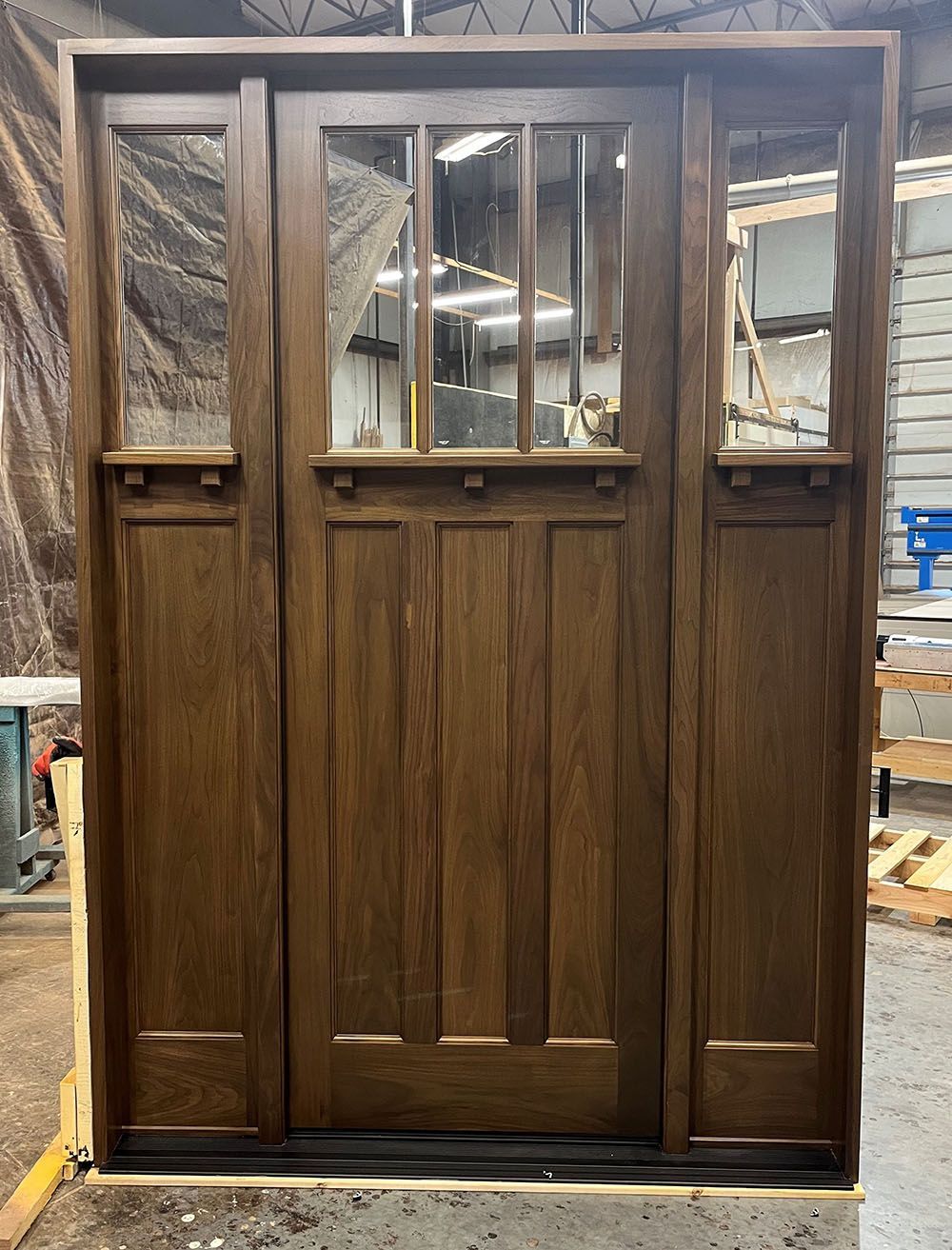 Kendrick #28426
Walnut door with sidelights
Finished in custom color stain provided by customer