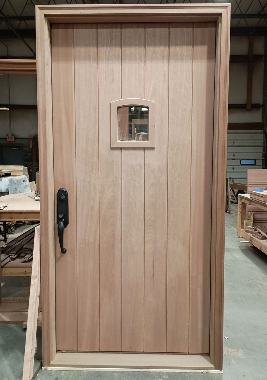 Modrzynski #28250
Mahogany door with white oak sill