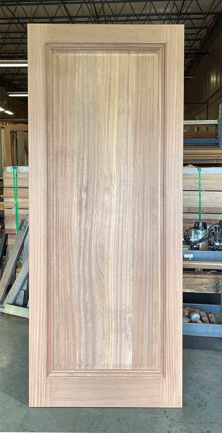 Norton #28469
Mahogany door slab with applied moulding around panel