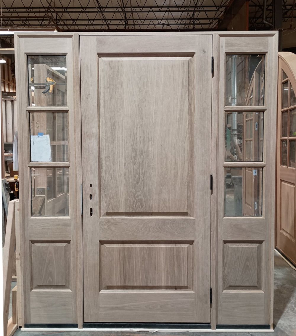 Phillips #29077
Flat sawn White Oak unit with storm door
Beford, VA