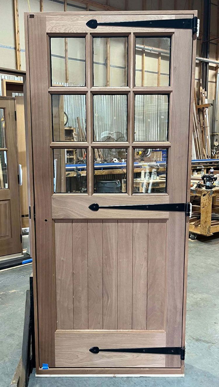 RW Buff #28738
Mahogany door units
Custom fabricated strap hinges
Canadensis, PA