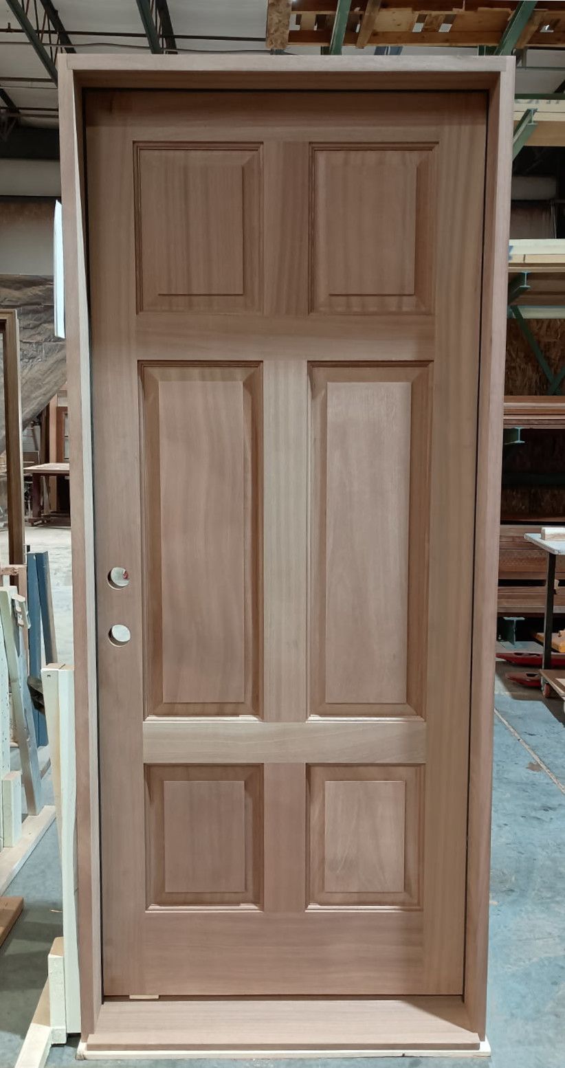 Santangelo #29006
Mahogany door
Unfinished
Weston, MA