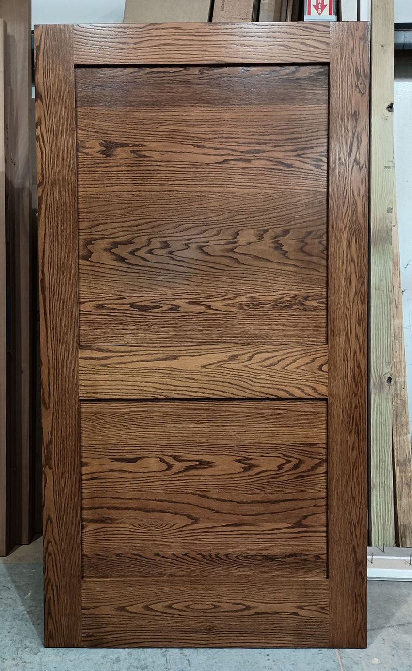 Singel #28433
Red oak barn door slab
Finished in saddle & honey