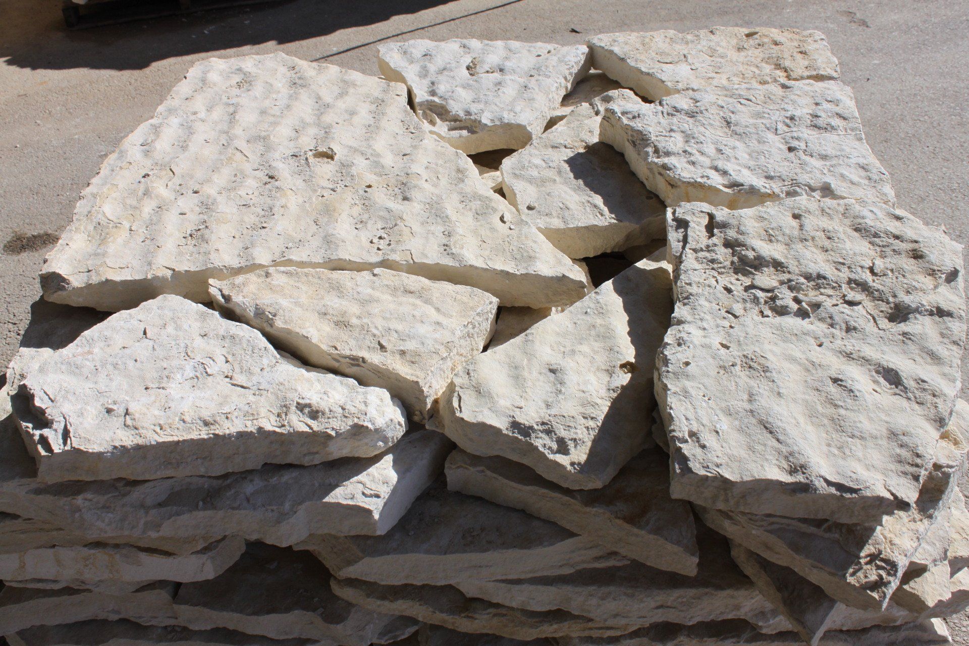 Patio Stone, Flagstone and Flat Stone sales in San Antonio, TX