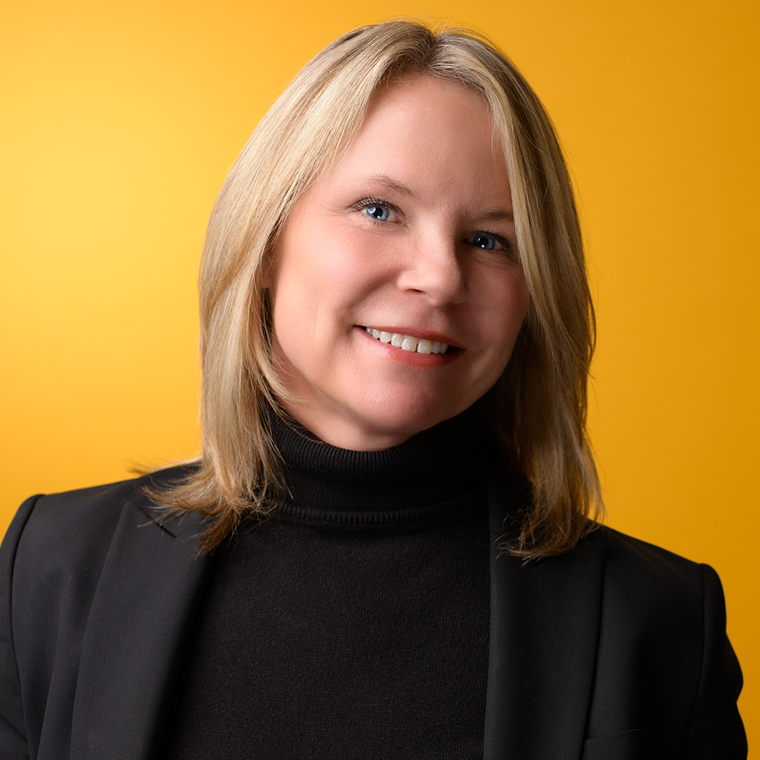 CAROLYNN VAN DE VYVERE - CORPORATE COMMUNICATIONS DIRECTOR OF IVY DESIGN INC - A MARKETING AGENCY IN CALGARY ALBERTA