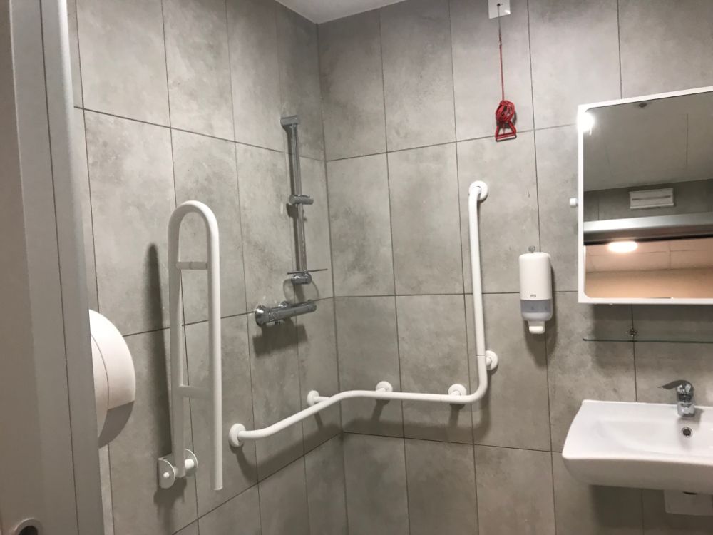 bagno di nuova costruzione in casa di riposo