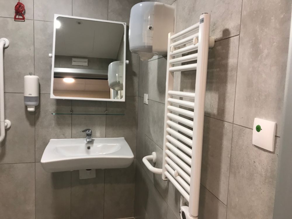bagno privato in casa di riposo