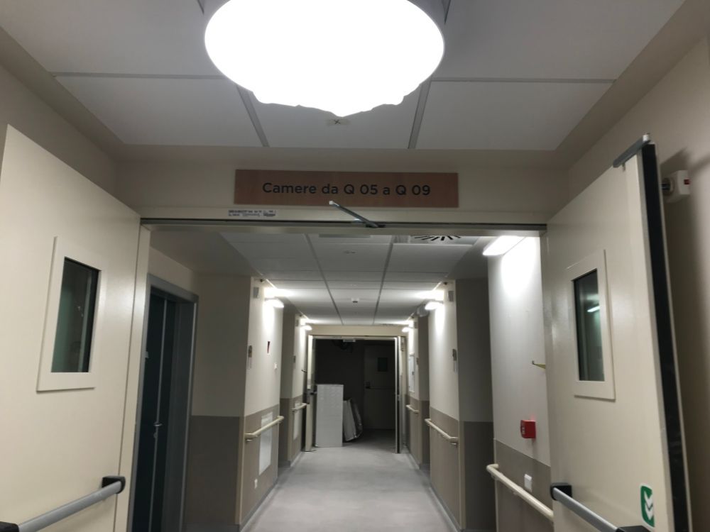 corridoio interno in casa di riposo
