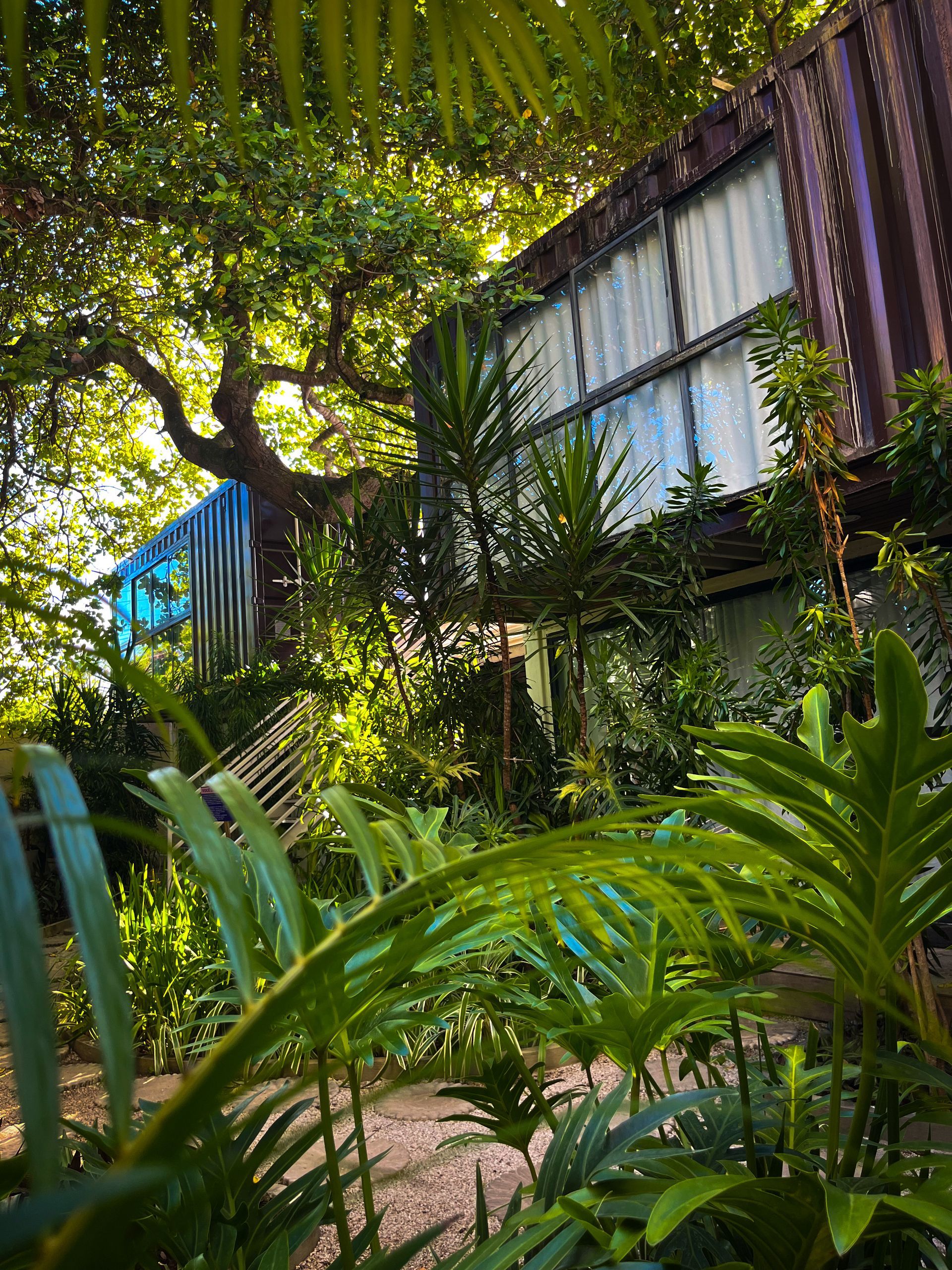 pousada-unai-porto-de-galinhas-area-externa.webp