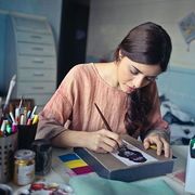 girl painting