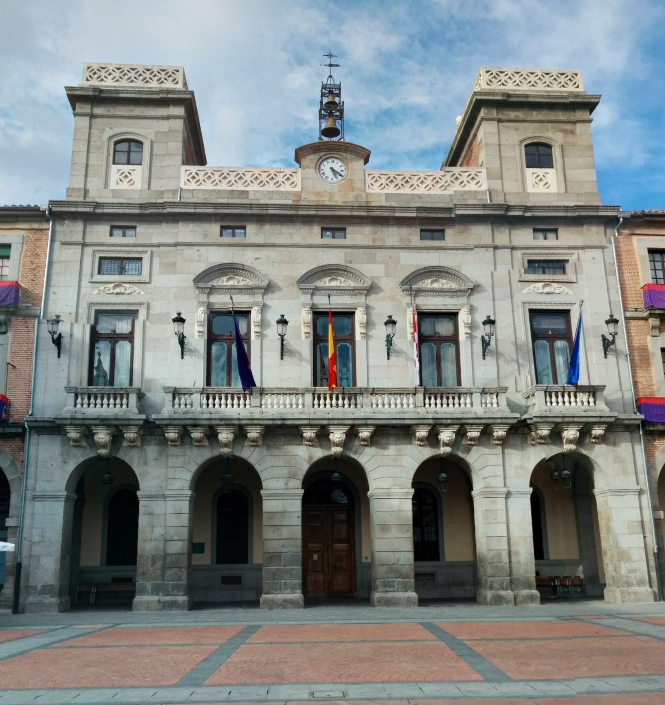 Ávila City Hall by Google Earth