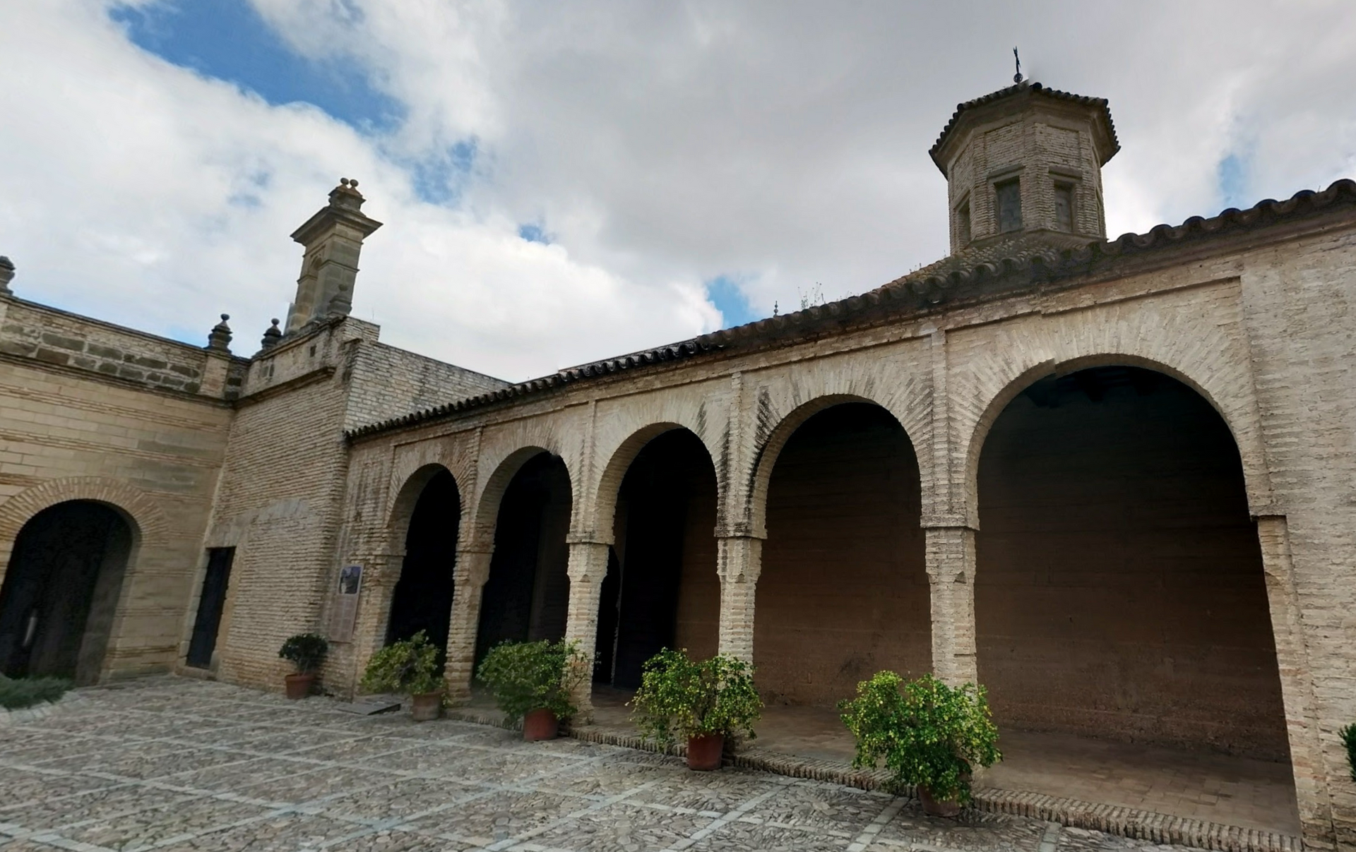 Alcazar of Jerez by Google Earth