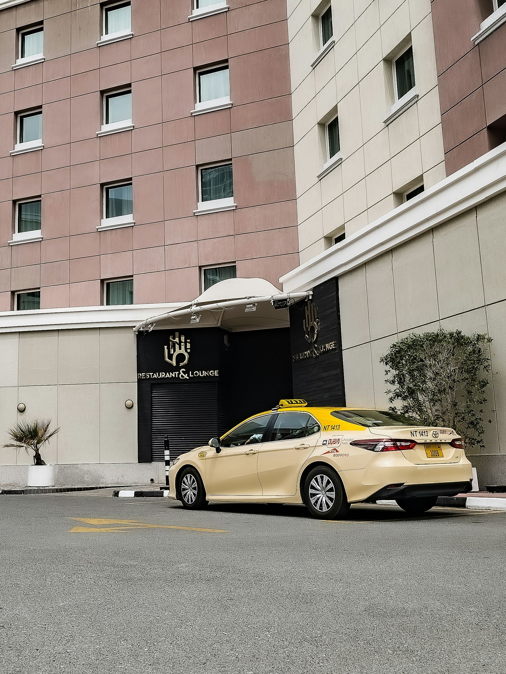 Booking a Taxi in Dubai