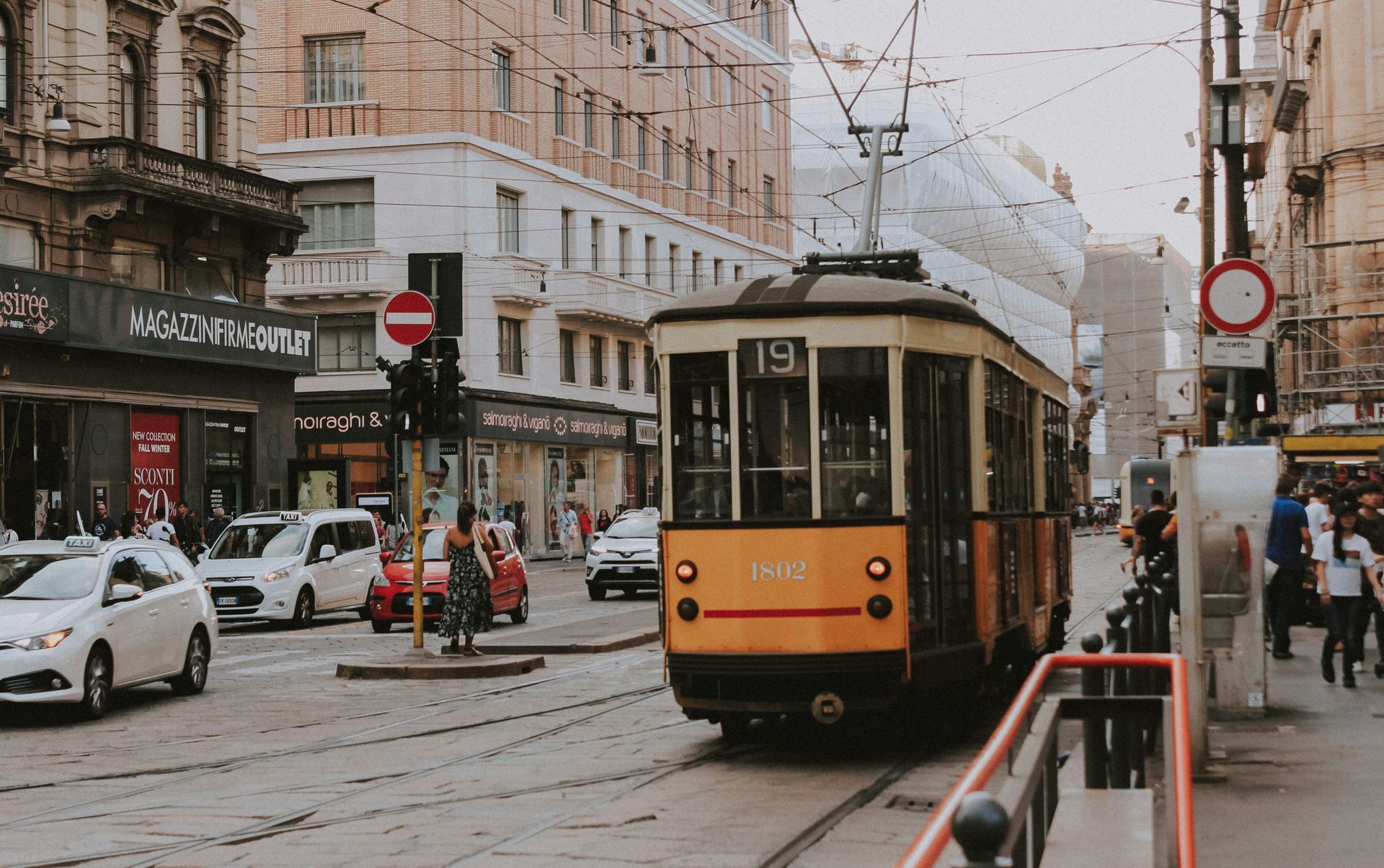 Ditch the car and move around with public transport