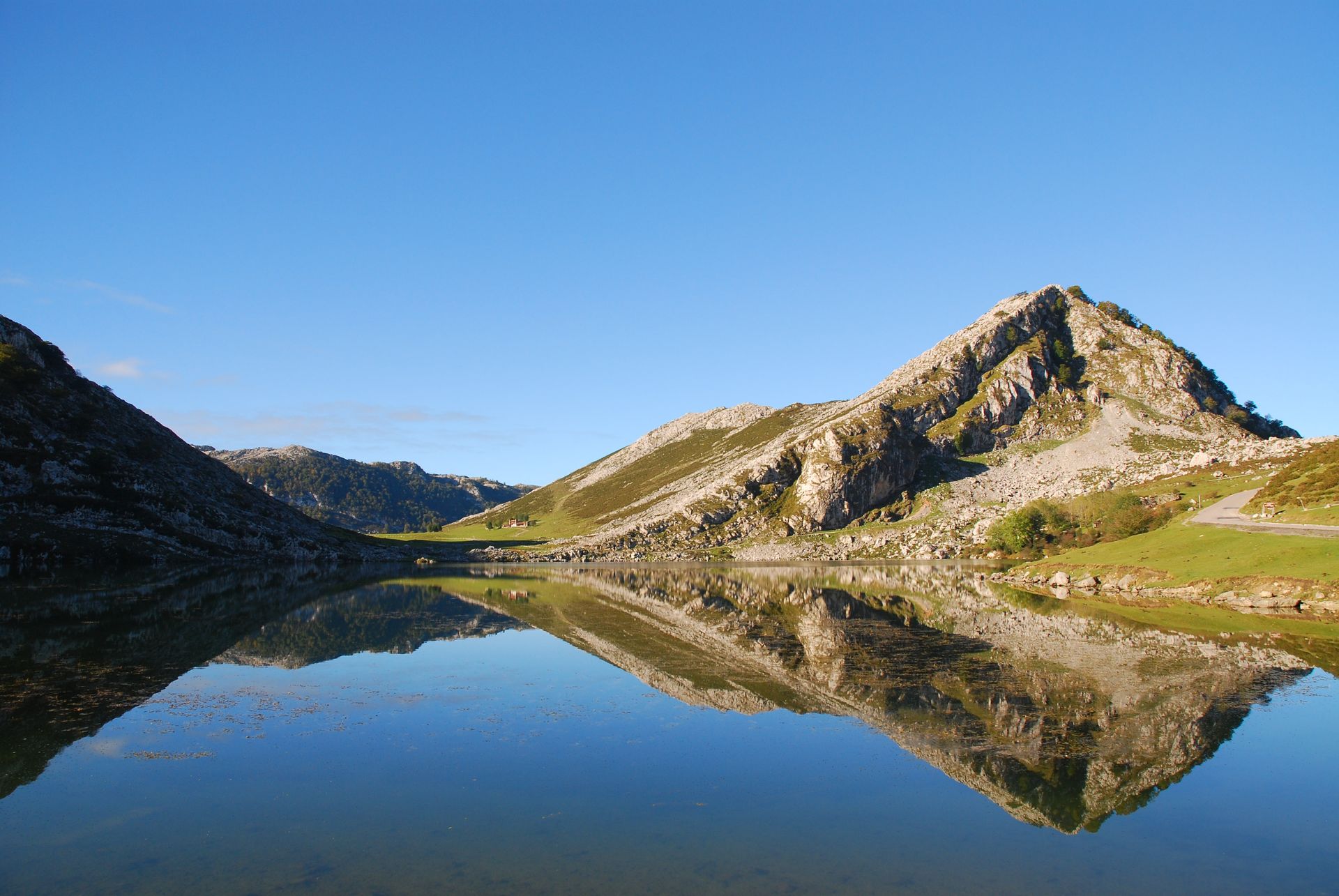 Lake Enol
