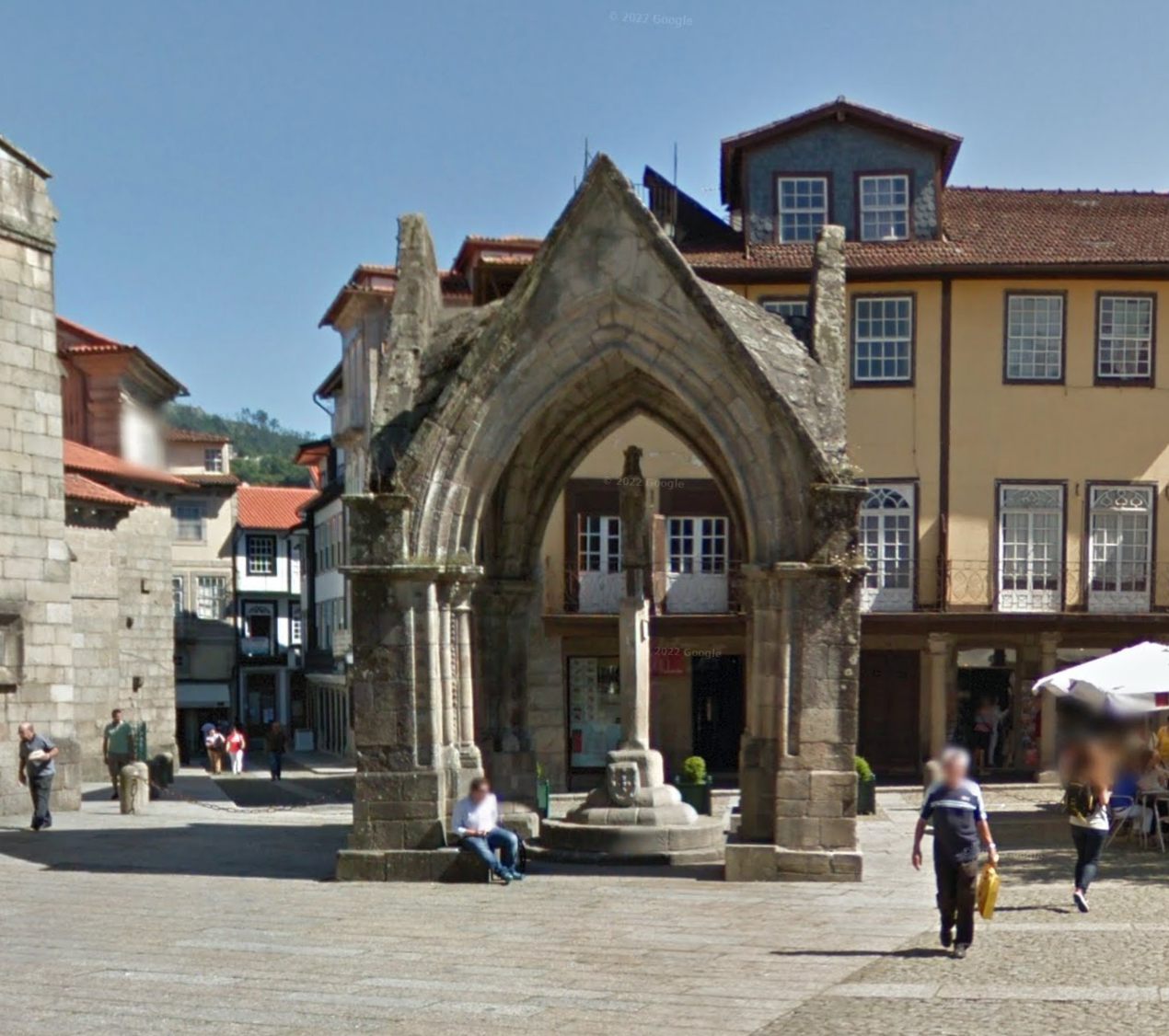 Largo da Oliveira by Google Earth