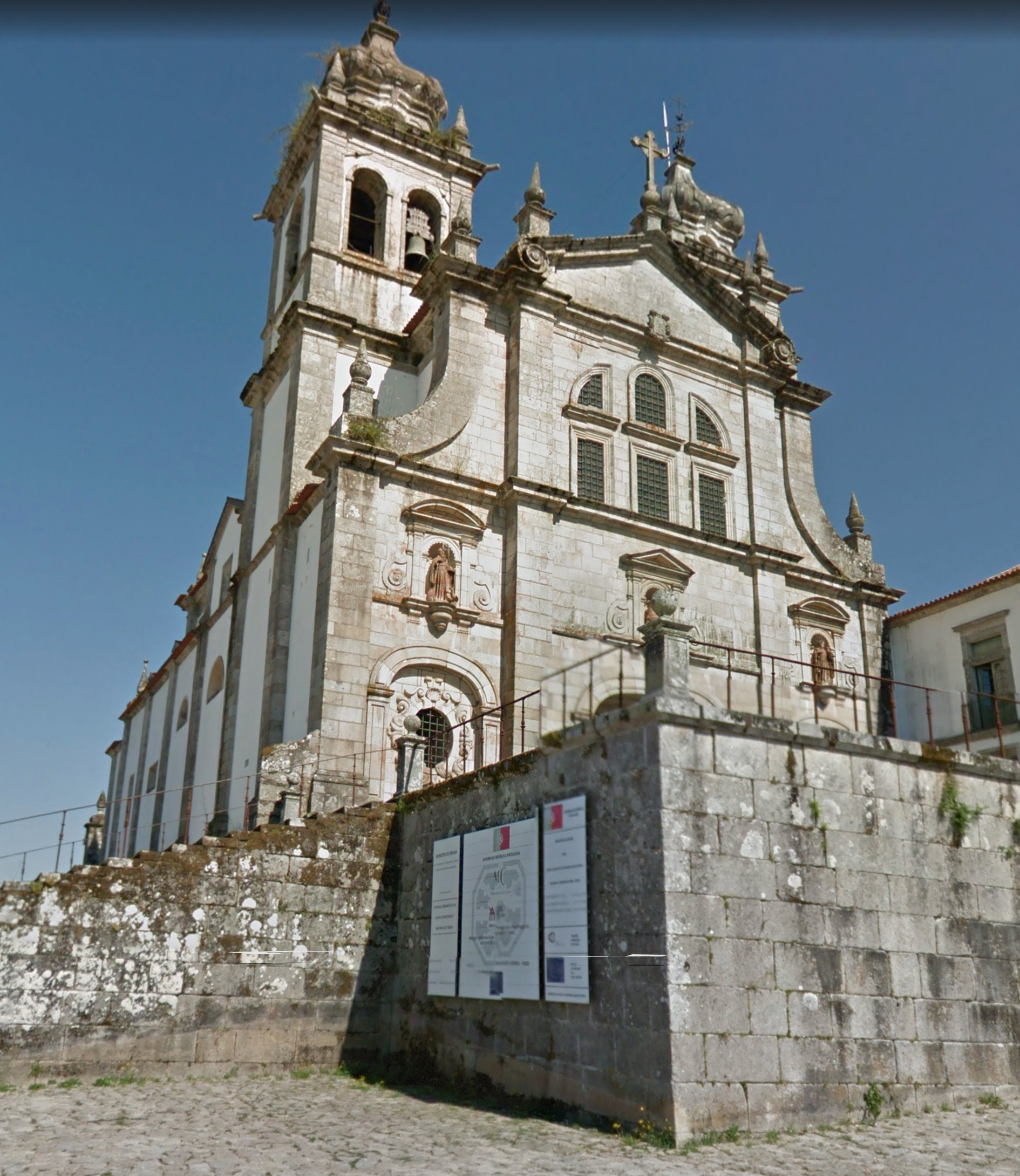 Monastery of São Martinho de Tibães by Google Earth