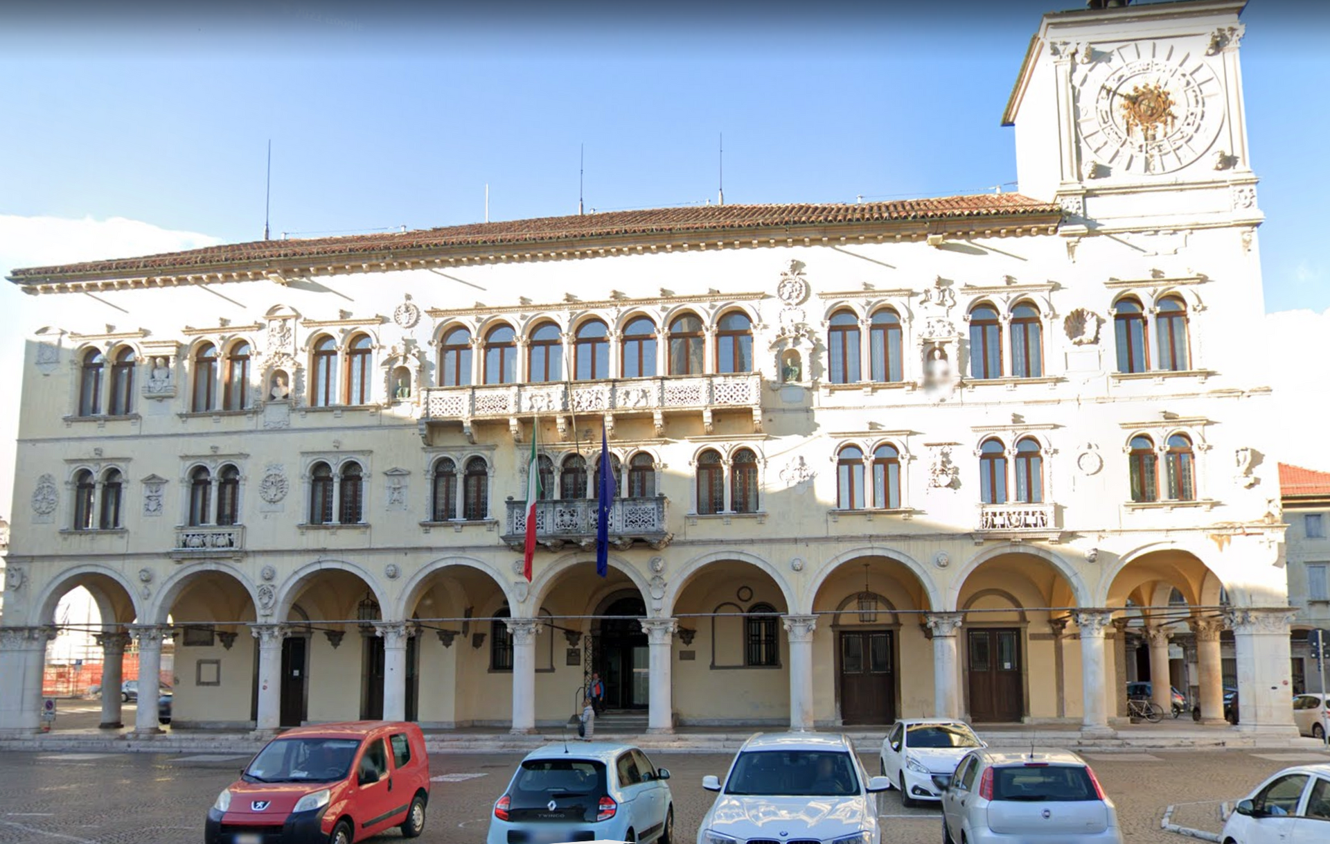 Palazzo Dei Rettori by Google Earth;