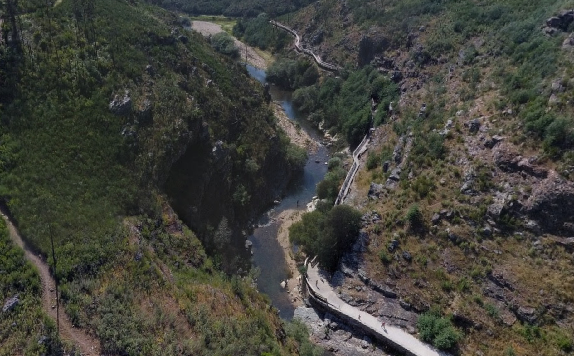 Penedo Furado by Google Earth