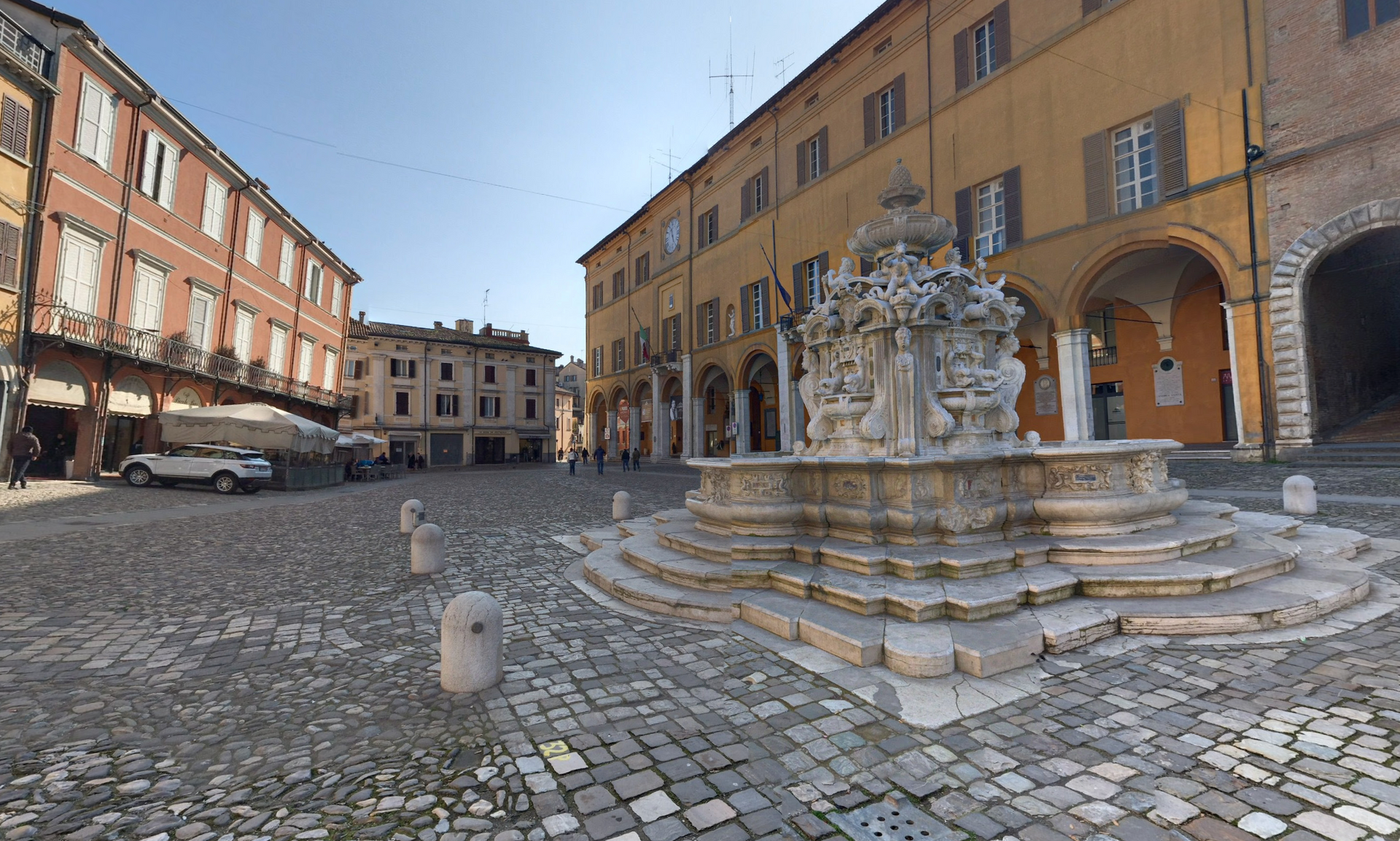 Piazzale del Popolo by Google Earth